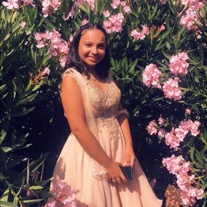 Meet your Posher, Emeli